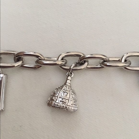 Harrods of London Charm Bracelet - Picture 3 of 7